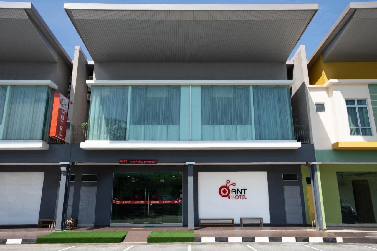 Ant Hotel Malacca Exterior photo